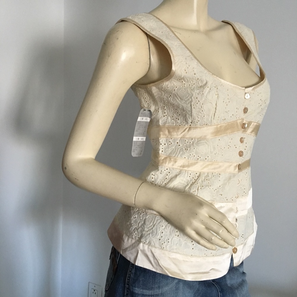 Nanette Lepore Button front eyelet tank top with ribbon tiers - Picture 2 of 8